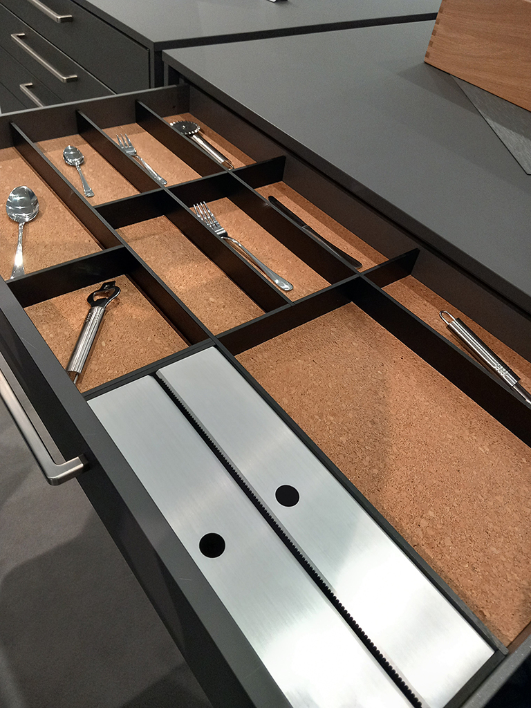 cubertero-corcho-tratado-fit-agency