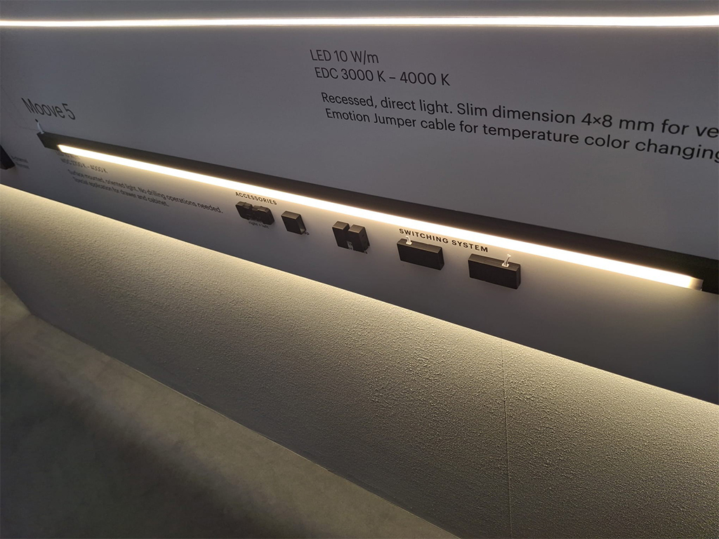 panel-iluminacion-familia-perfil-led-moove-5-lys